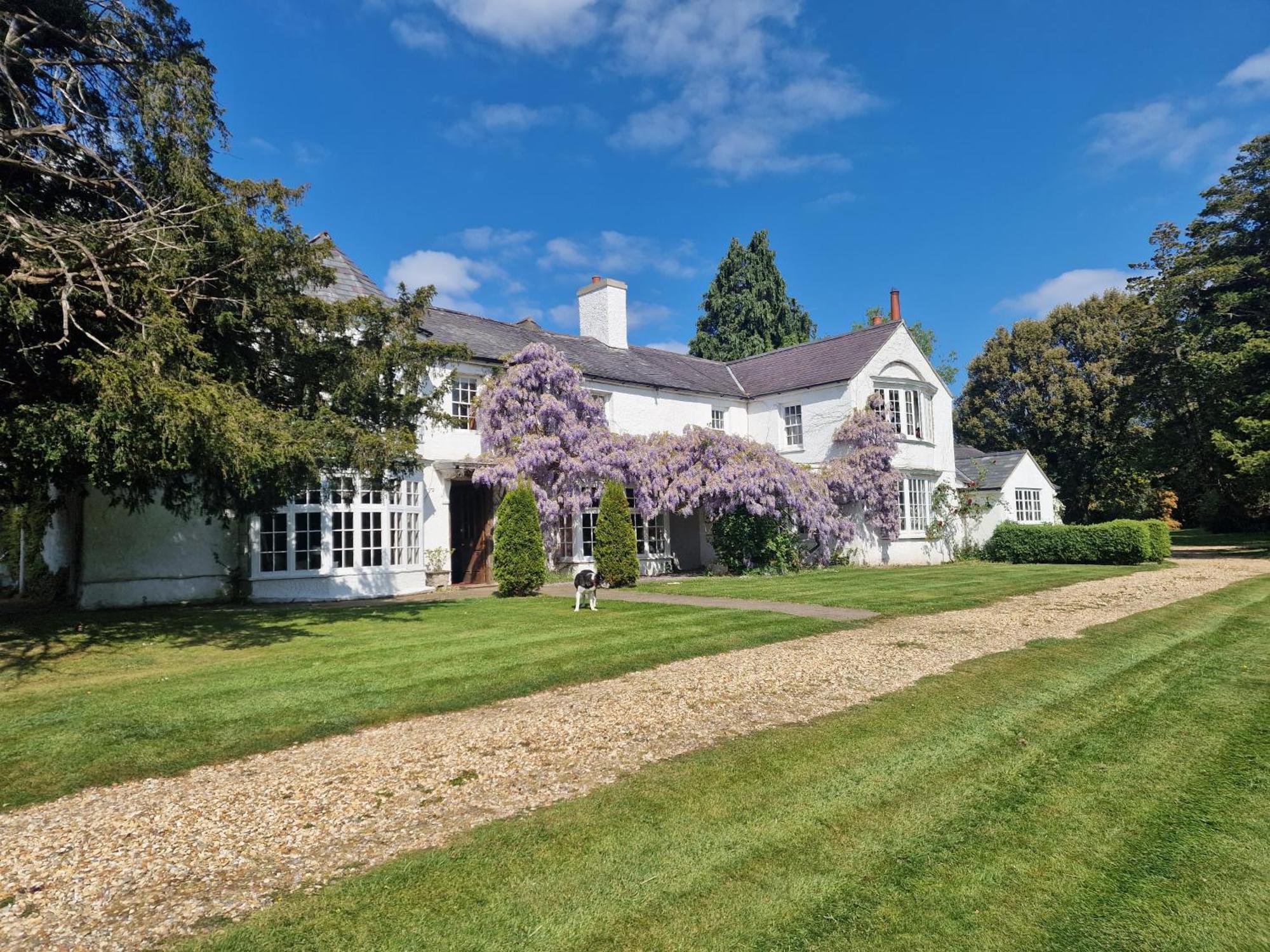 Glyn Isa Country House B&B And Self Catering Apartments Conwy Esterno foto
